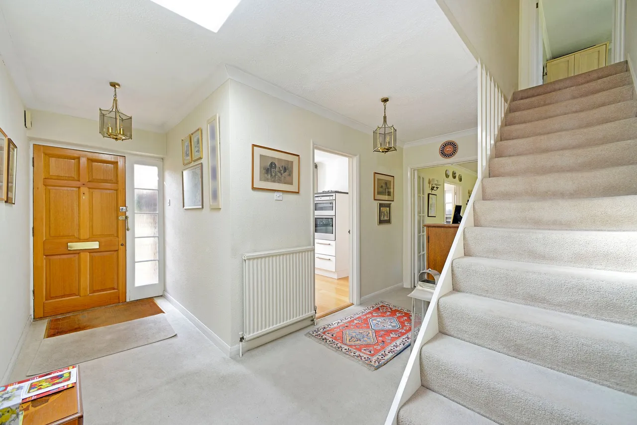 Broad Walk, Cranleigh, GU6, photo 5