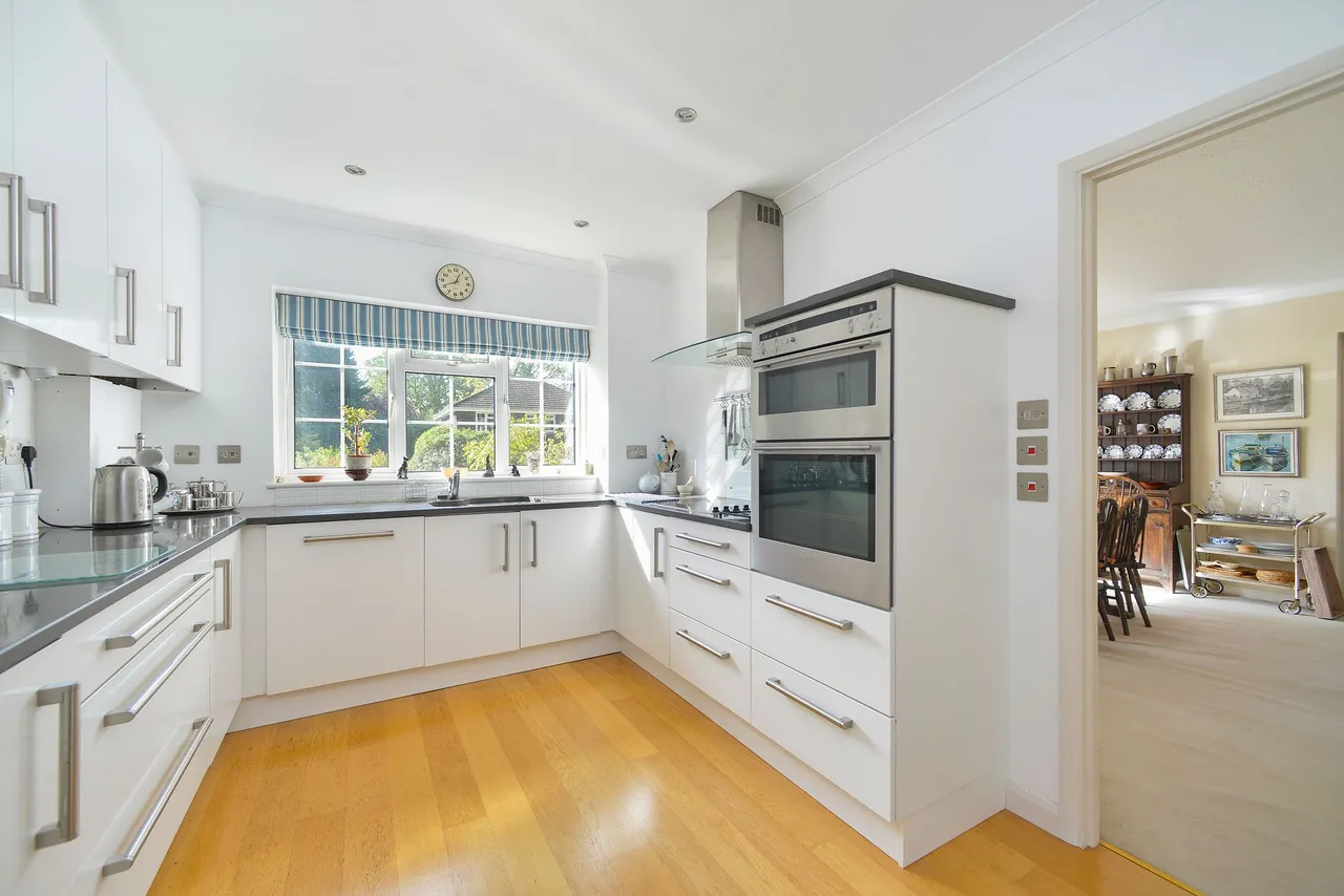 Broad Walk, Cranleigh, GU6, photo 8