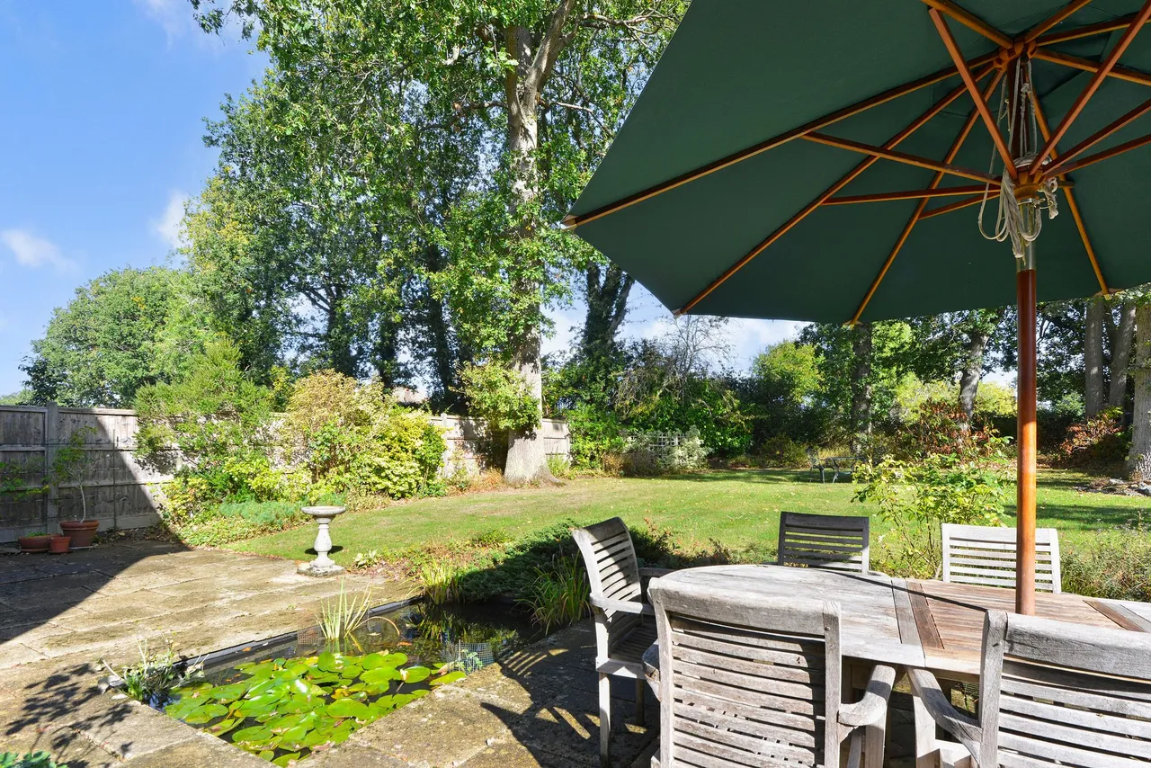 Broad Walk, Cranleigh, GU6, photo 12