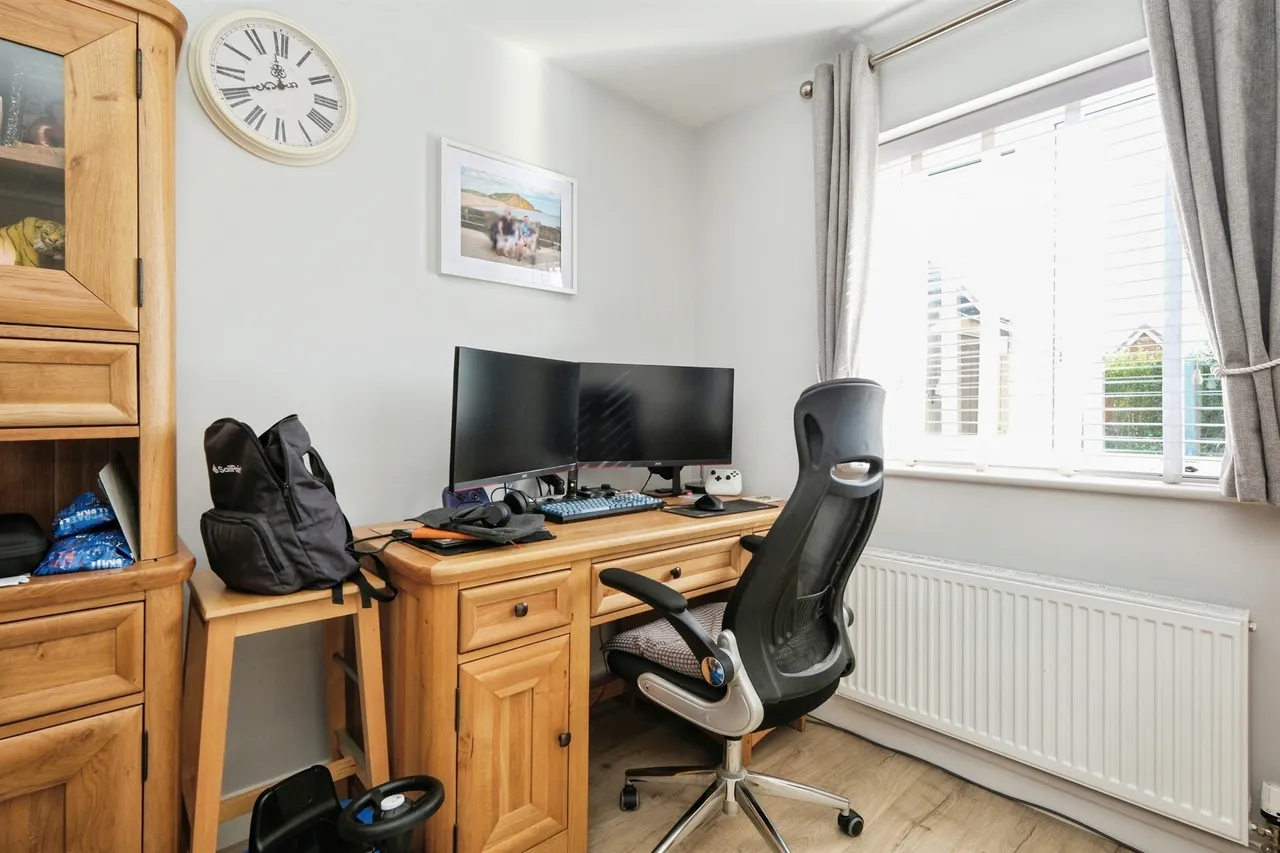 Millstone Drive, Hailsham, BN27, photo 12