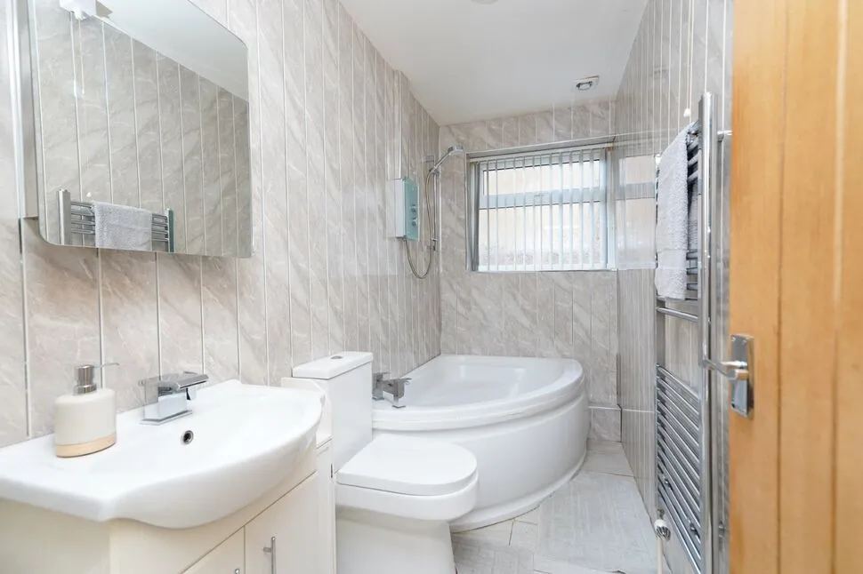 Flude Road, Coventry, Warwickshire, CV7, photo 6