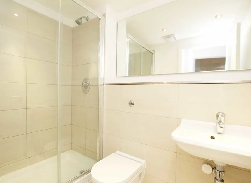 Prestons Road, Canary Wharf, E14, photo 7