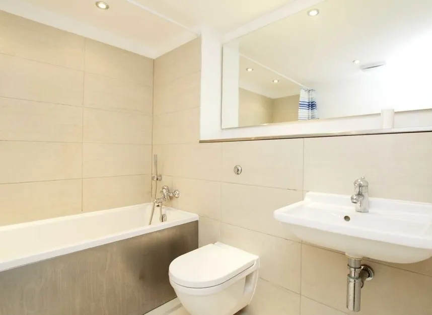 Prestons Road, Canary Wharf, E14, photo 6