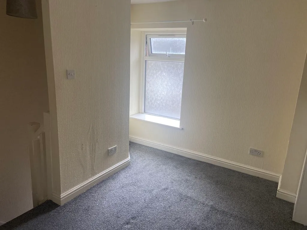 Whitworth Road, Rochdale OL12 0SW, photo 5