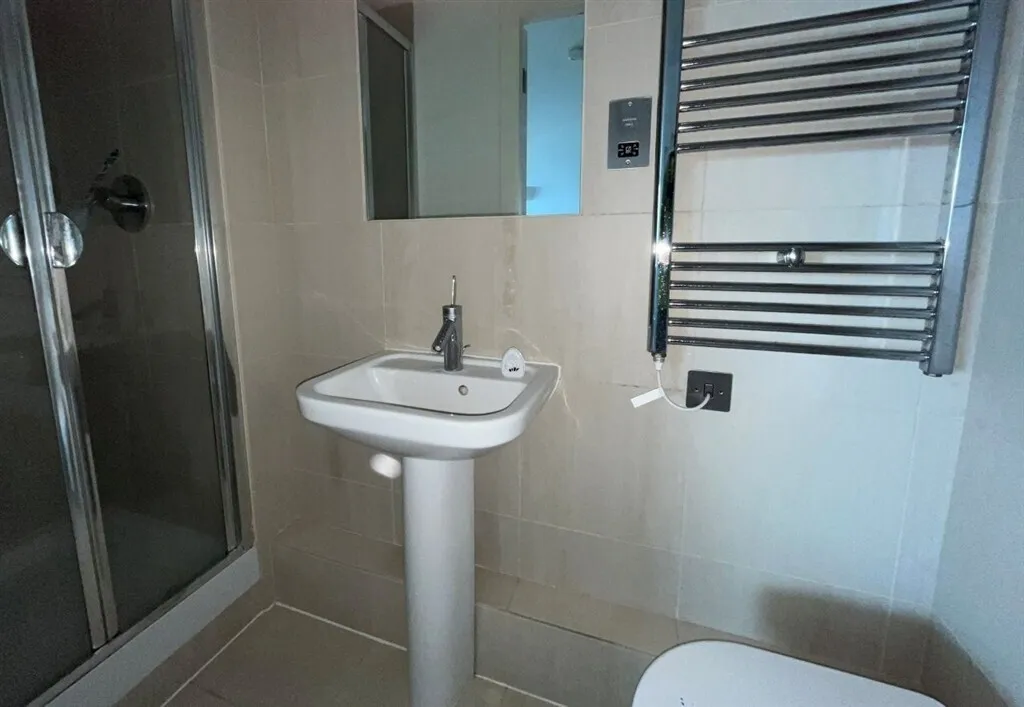 Water Lane, Leeds, LS11, photo 5