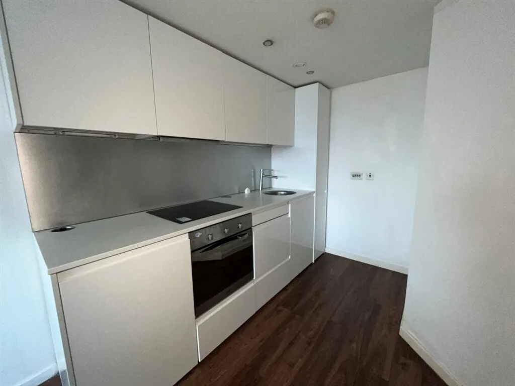 Water Lane, Leeds, LS11, photo 6