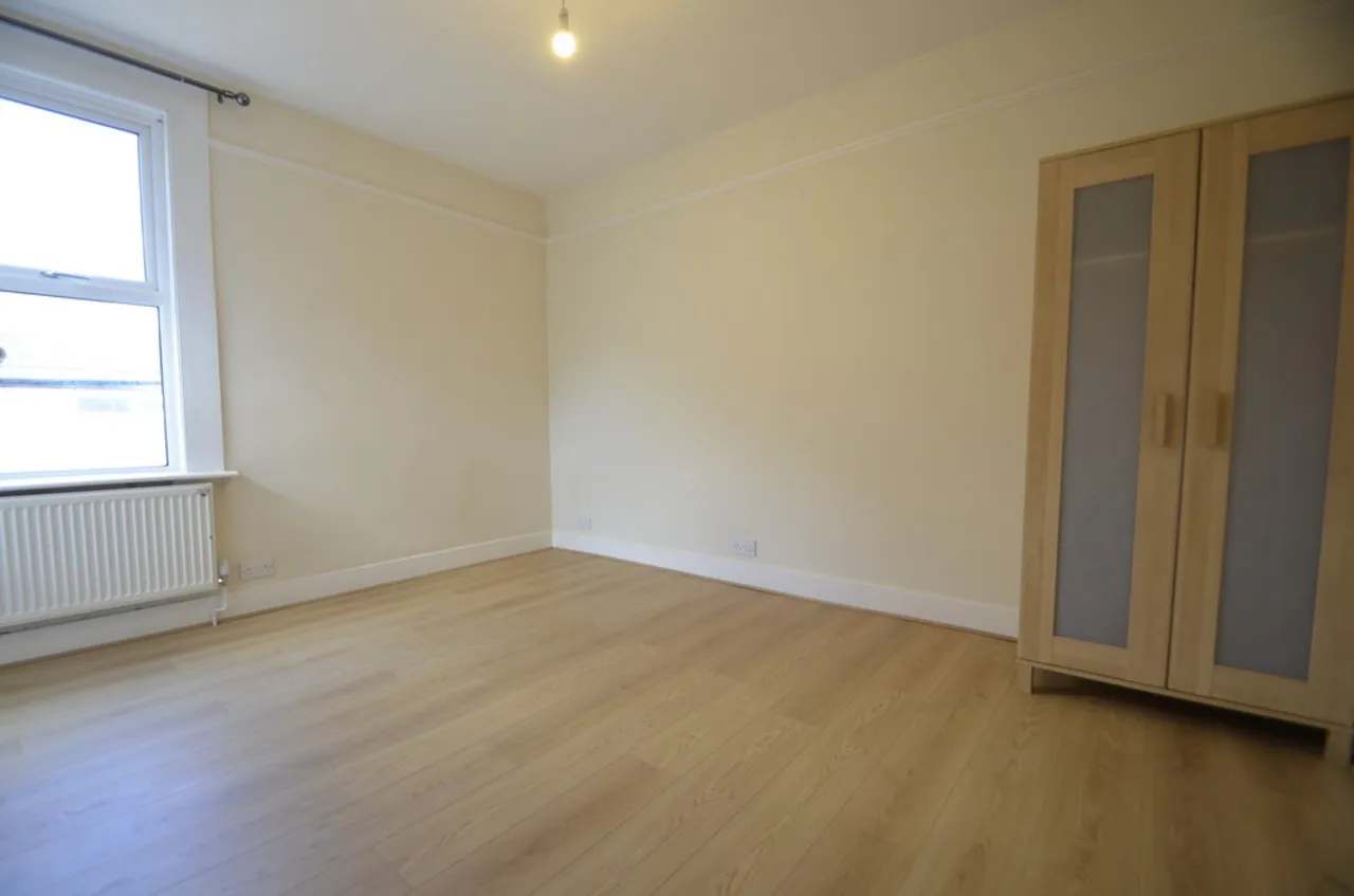 Clarendon Road, Ashford, photo 9