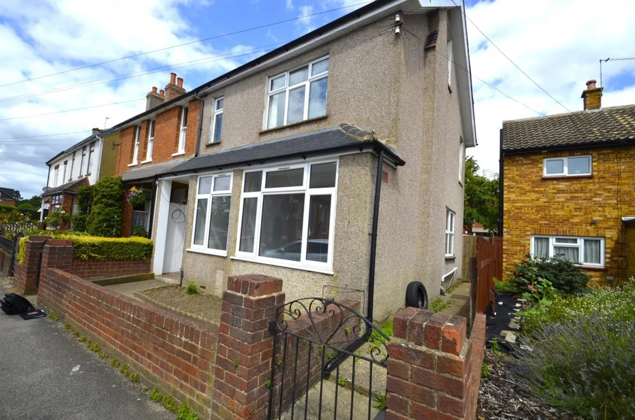 Clarendon Road, Ashford, photo 6