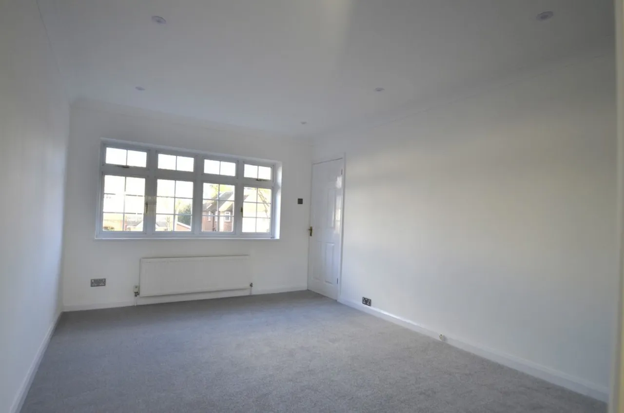 Clarendon Road, Ashford, photo 13