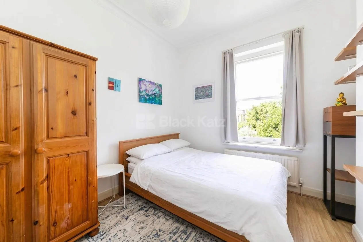 Brondesbury Road, London, NW6, photo 6