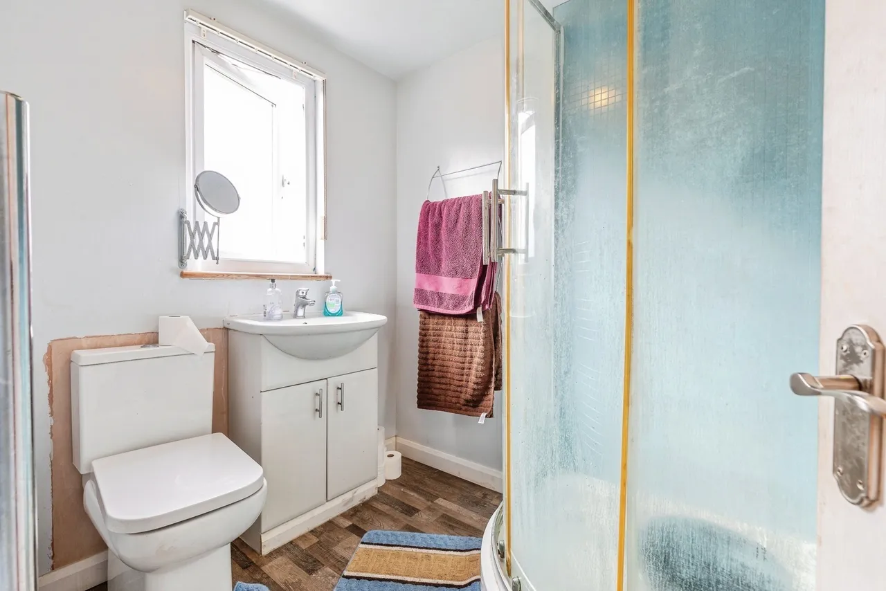 Watling Avenue, Chatham, ME5, photo 12