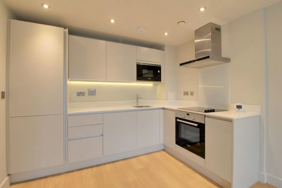 St. Ann Way, Gloucester, GL1, photo 2