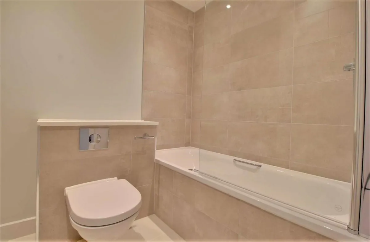 St. Ann Way, Gloucester, GL1, photo 5