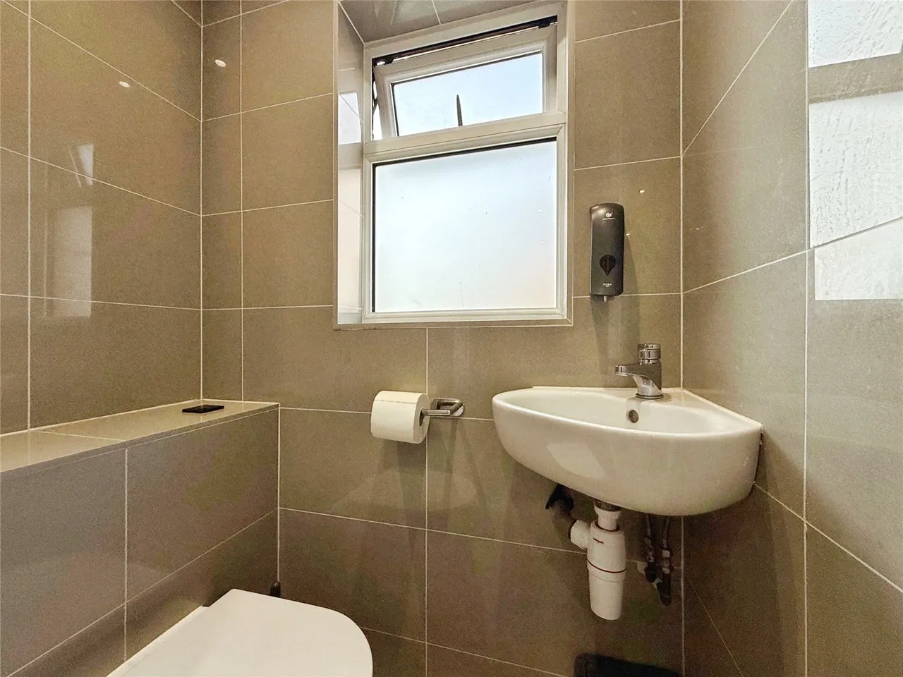 Barnes Road, Frimley, GU16, photo 10