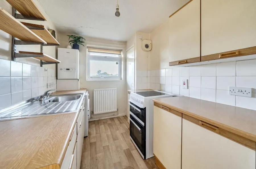 South Lynn Crescent, Bracknell, RG12, photo 4