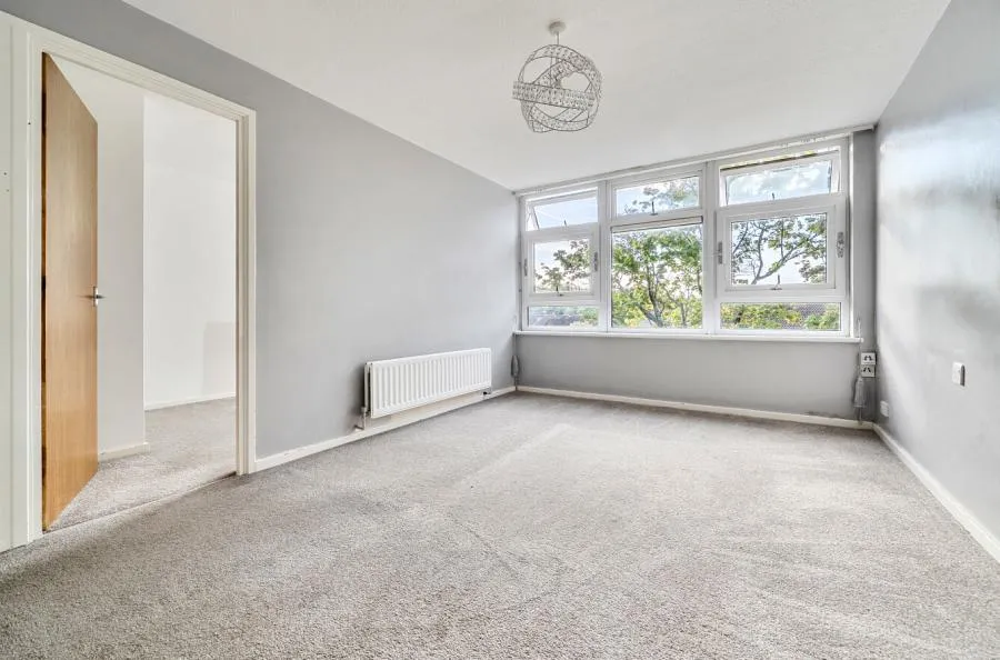 South Lynn Crescent, Bracknell, RG12, photo 8