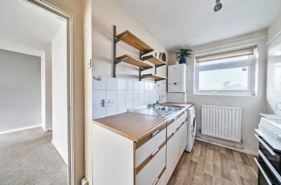 South Lynn Crescent, Bracknell, RG12, photo 5