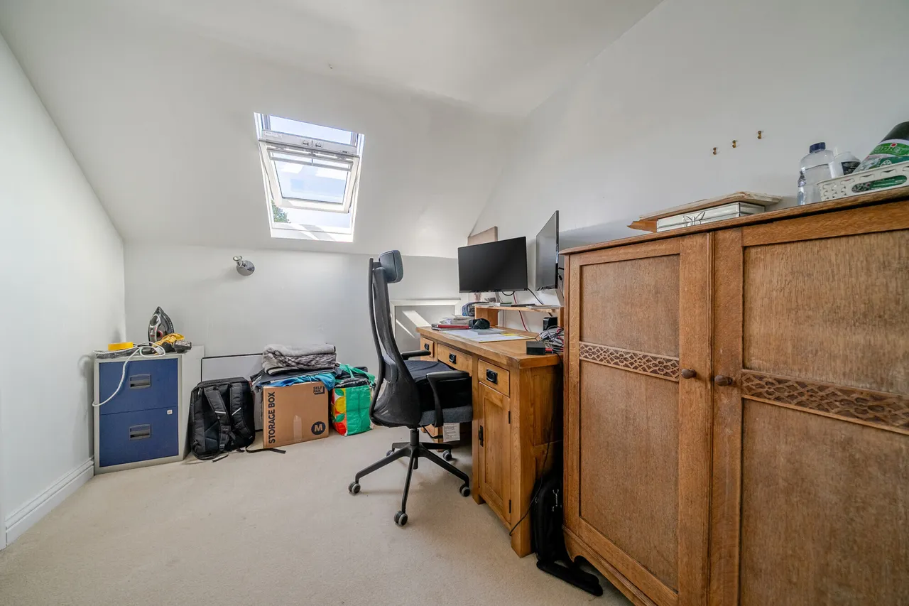 Killy Hill, Chobham, GU24, photo 8