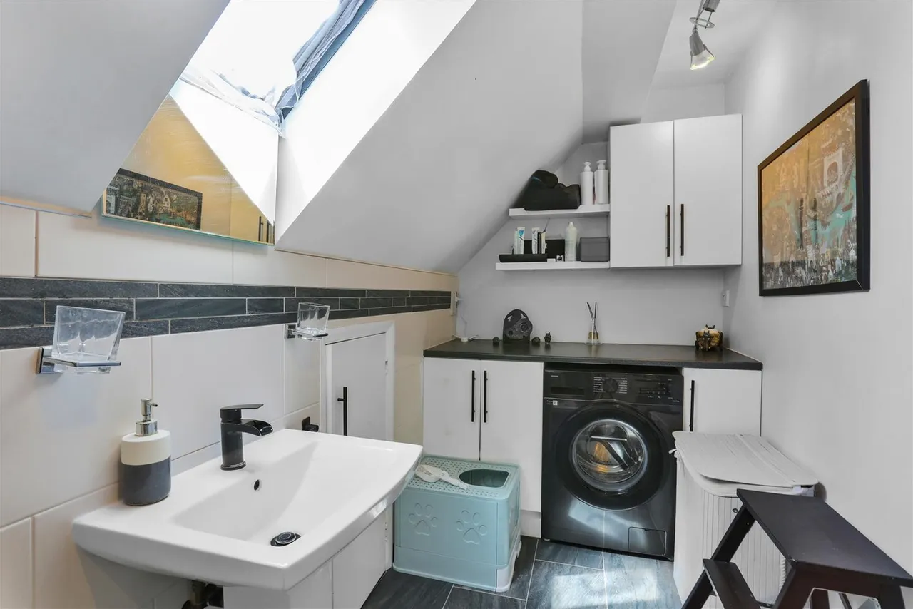 Ennerdale Close, Cheam, SM1, photo 10