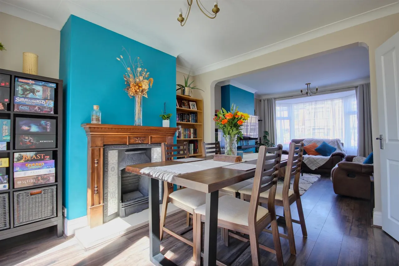 Westwood Drive, Anlaby Common, photo 4