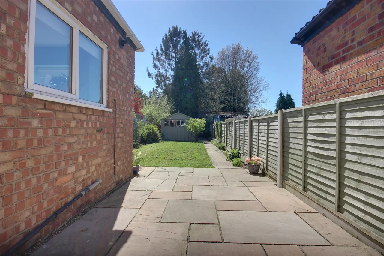 Westwood Drive, Anlaby Common, photo 12
