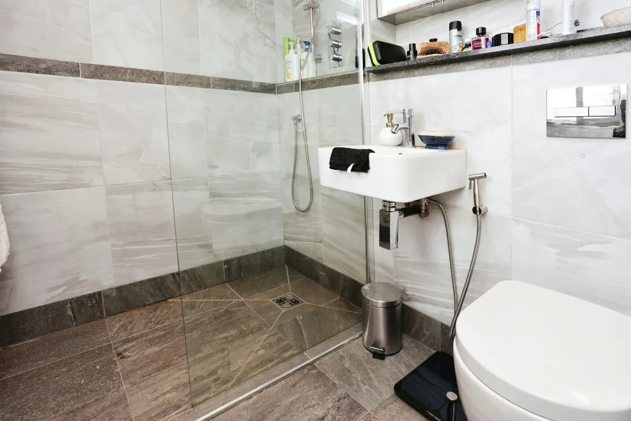 Althorpe Drive, Loughborough, LE11, photo 10
