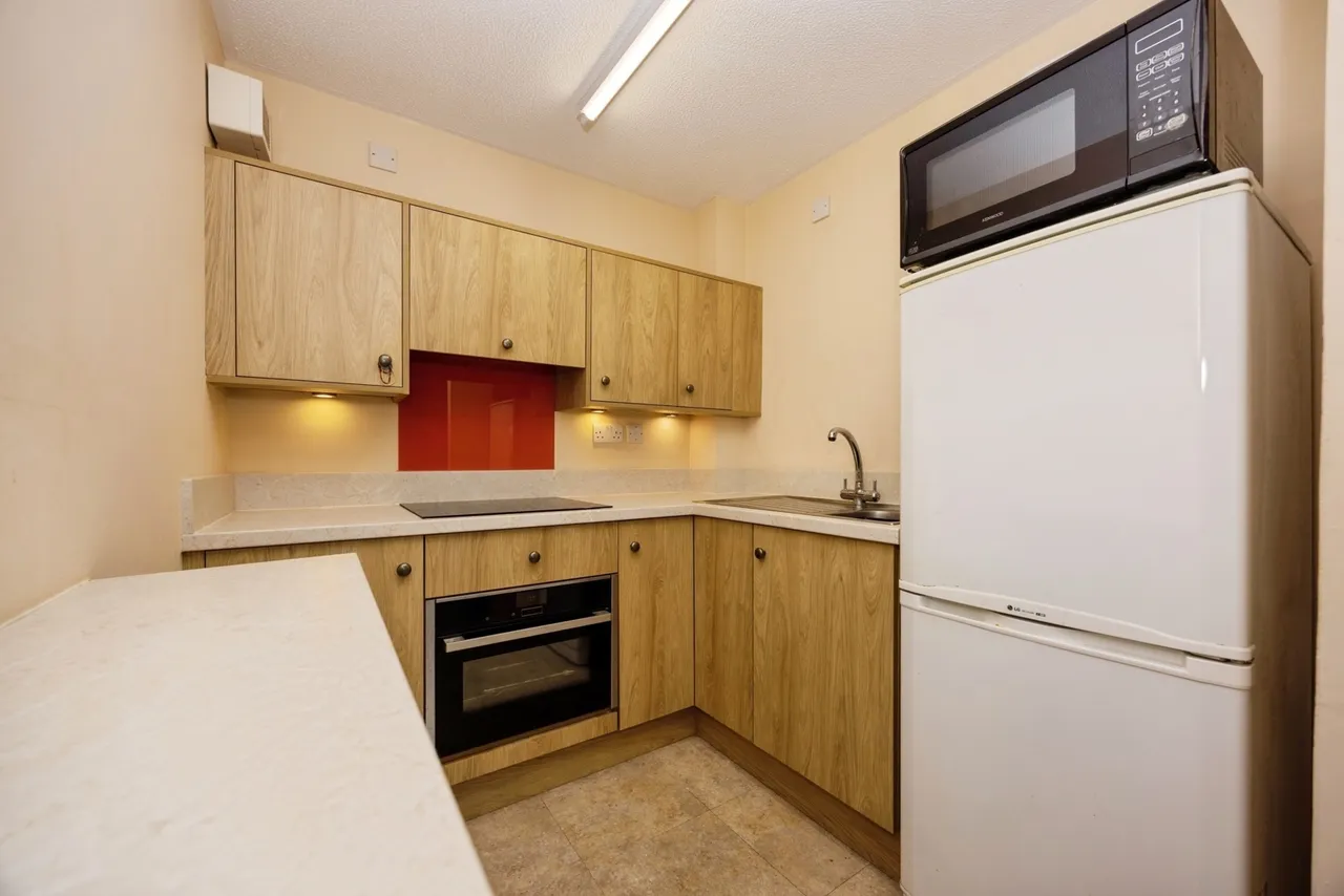Summers Road, Godalming, GU7, photo 8