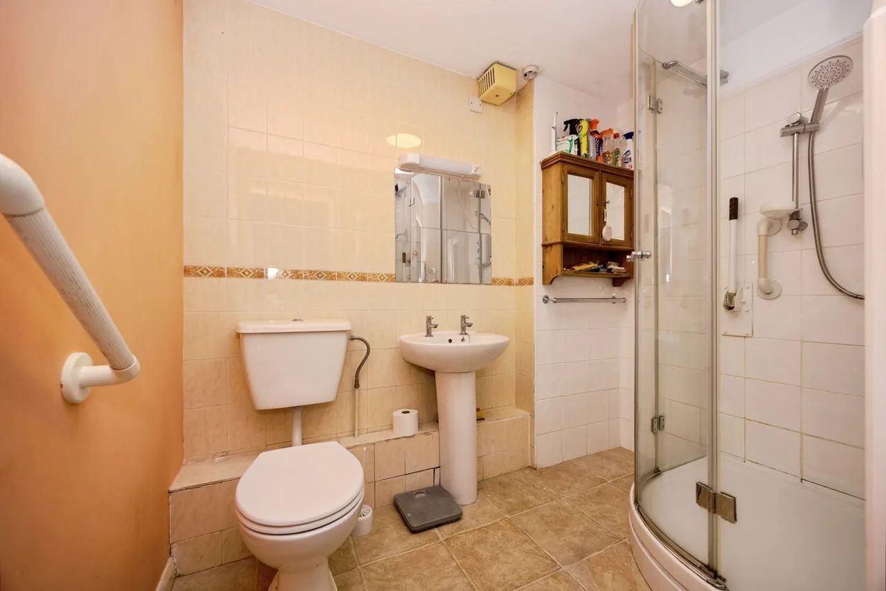Summers Road, Godalming, GU7, photo 6