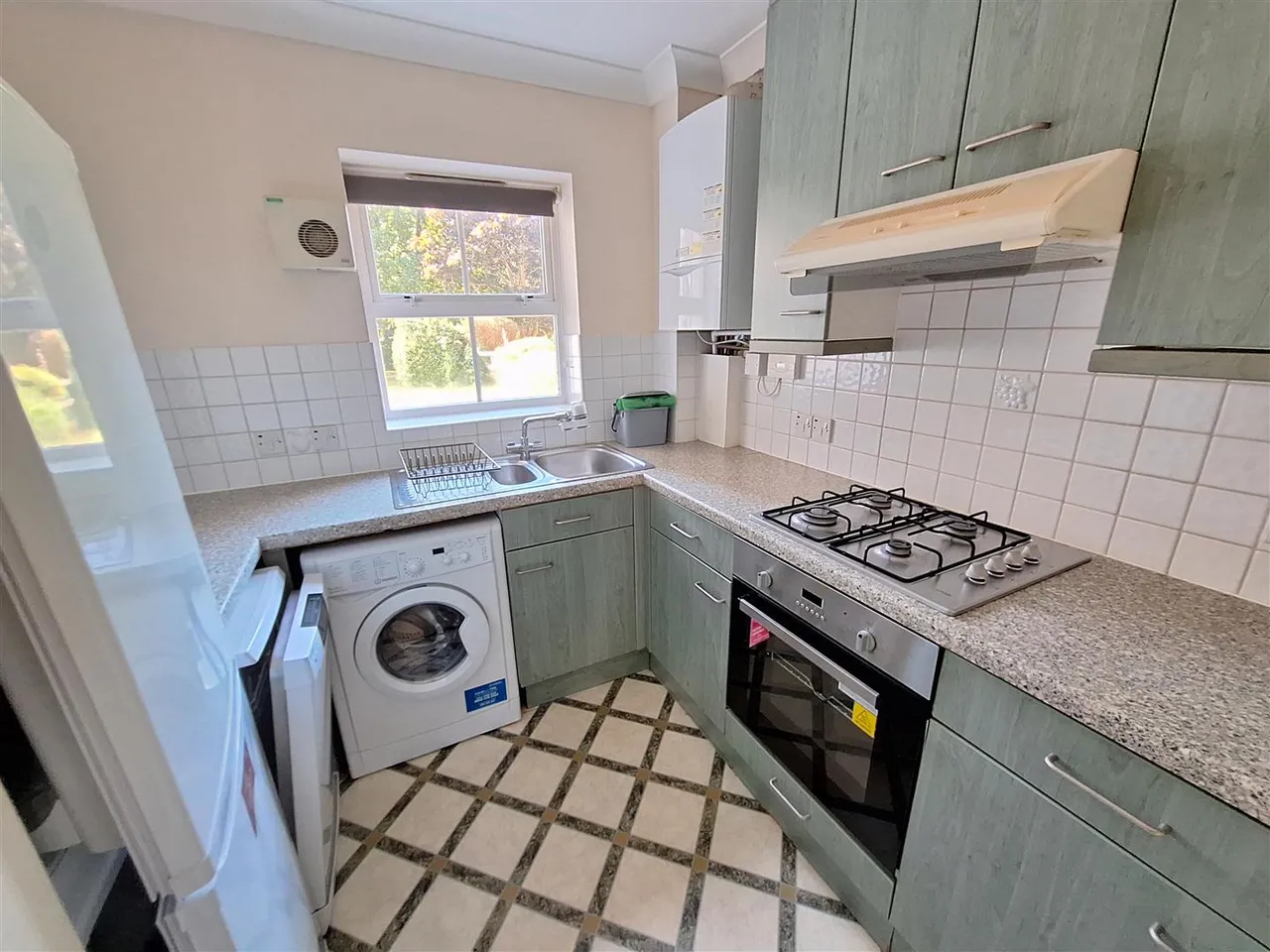 Abbotsmead Place, Caversham, RG4, photo 4