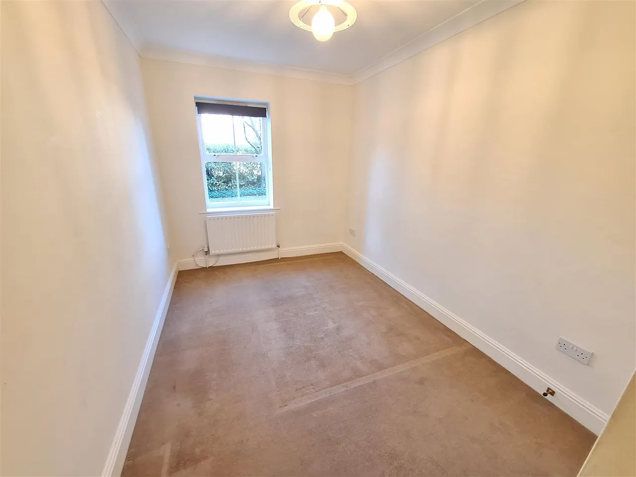 Abbotsmead Place, Caversham, RG4, photo 9