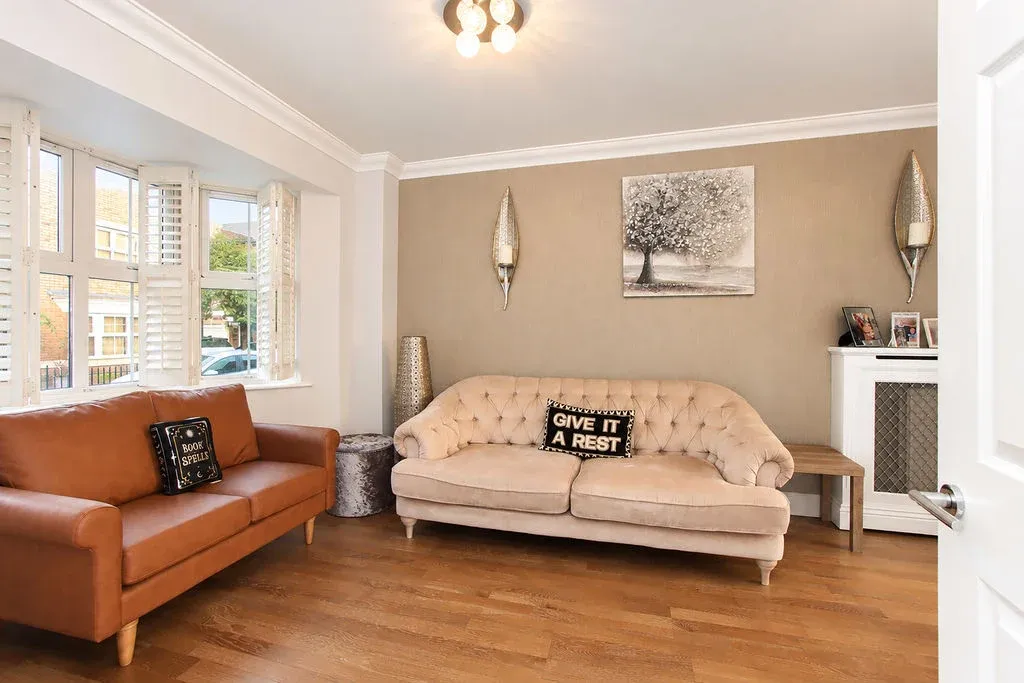 Tamarisk Way, Weston Turville, HP22, photo 15