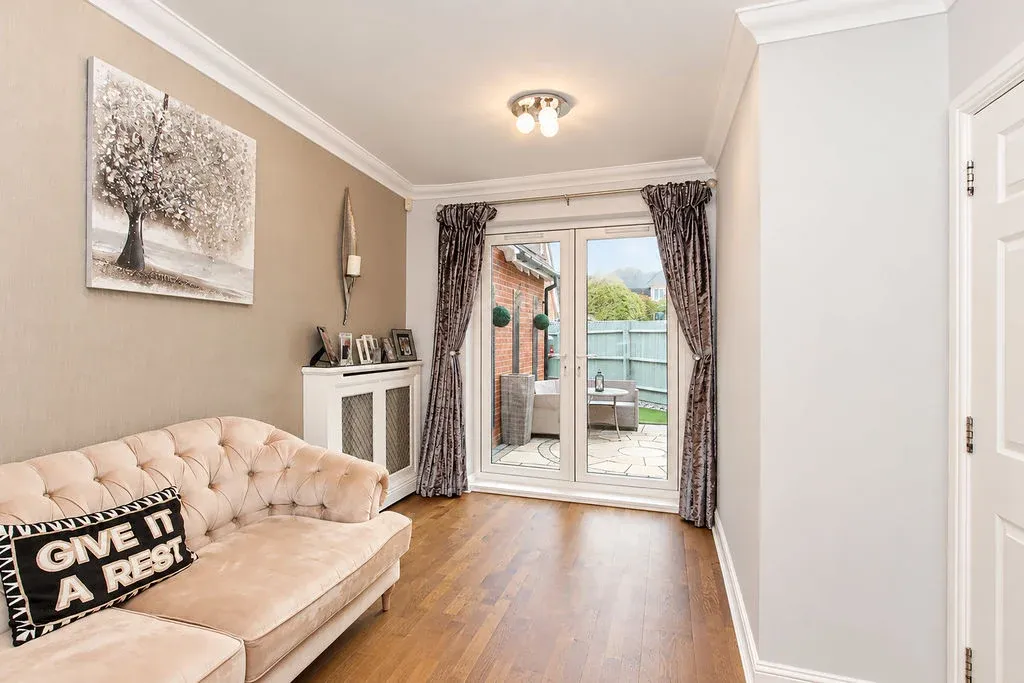 Tamarisk Way, Weston Turville, HP22, photo 21