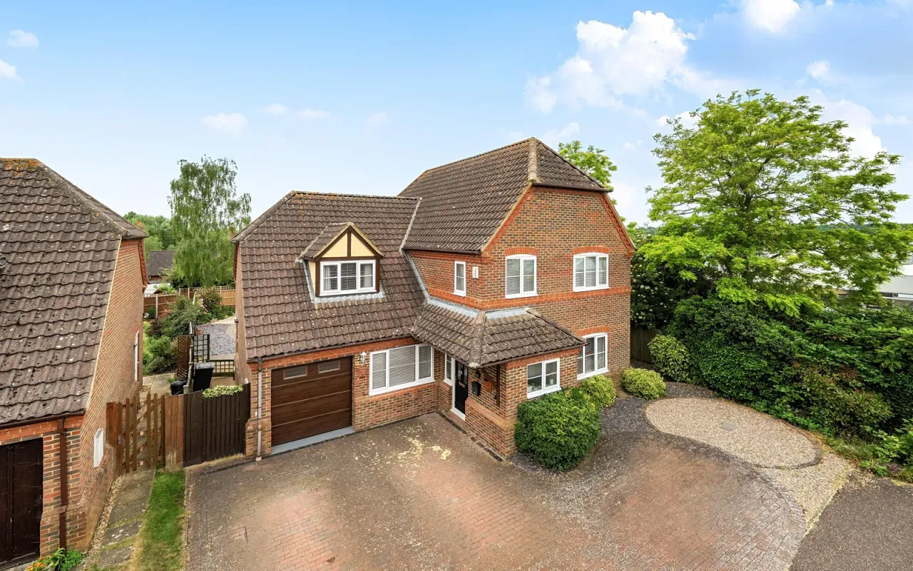 5 bed house for sale — Riverside View, Milton Ernest, Bedford
