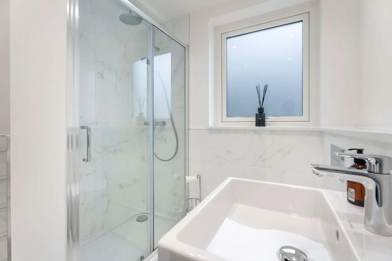 Groathill Road South, Craigleith, Edinburgh, Midlothian, EH4 2LS, photo 10