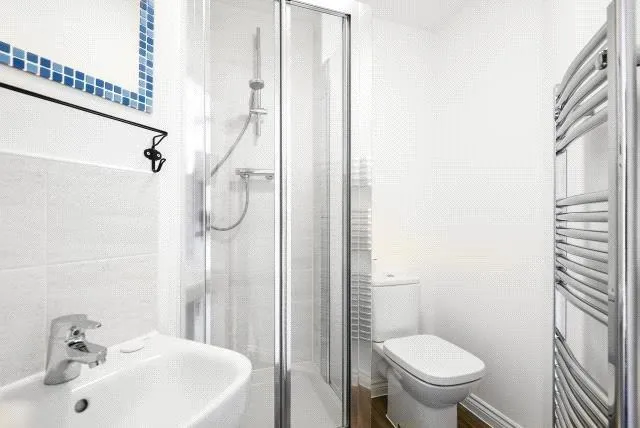 Nicholas Charles Crescent, Aylesbury, HP18, photo 7