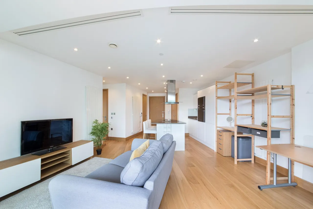 Arena Tower, Crossharbour Plaza, E14, photo 10