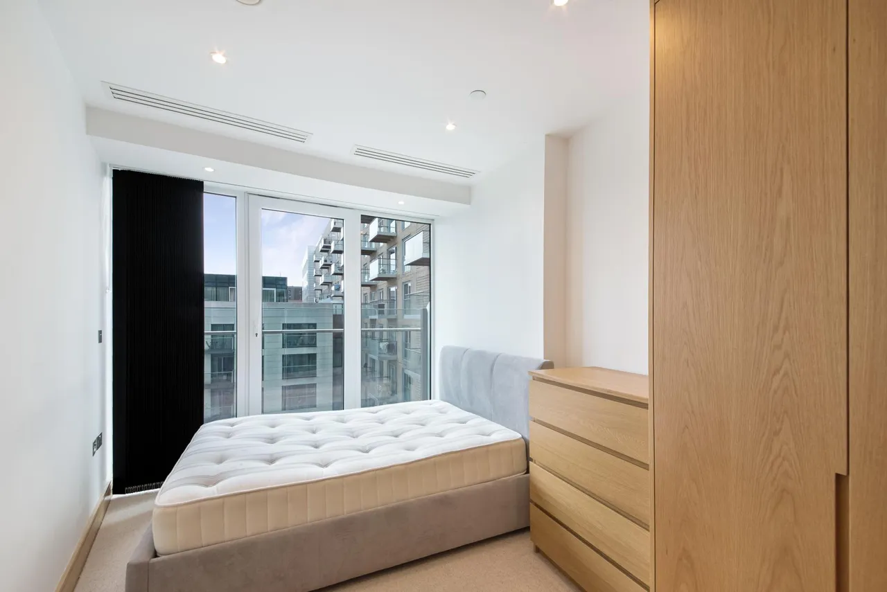 Arena Tower, Crossharbour Plaza, E14, photo 11