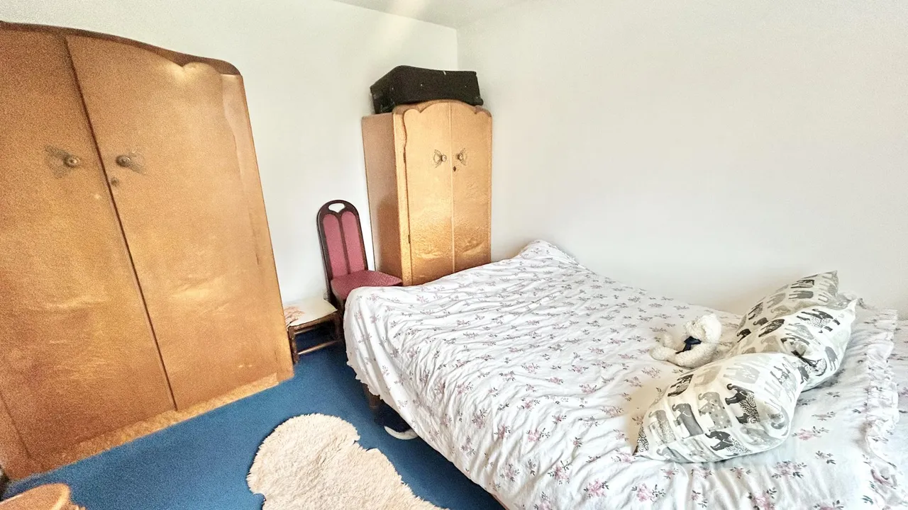 Heald Lane, Weir, OL13, photo 24