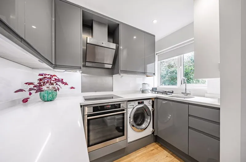 Foxley Lane, Purley CR8 3EE, photo 4