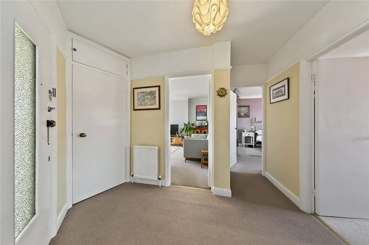 Upper Richmond Road West, SW14, photo 8