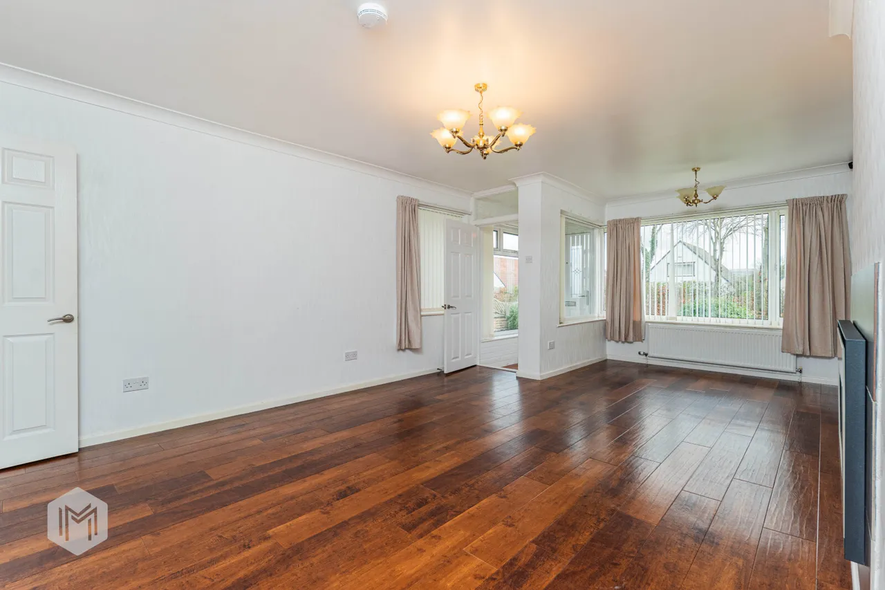 Longsight Road, Greenmount, Bury, BL8 4DB, photo 3