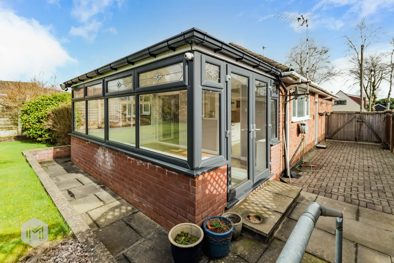 Longsight Road, Greenmount, Bury, BL8 4DB, photo 16