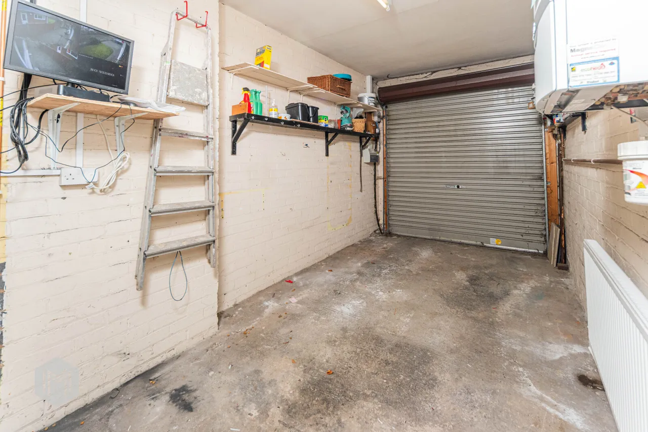 Longsight Road, Greenmount, Bury, BL8 4DB, photo 17