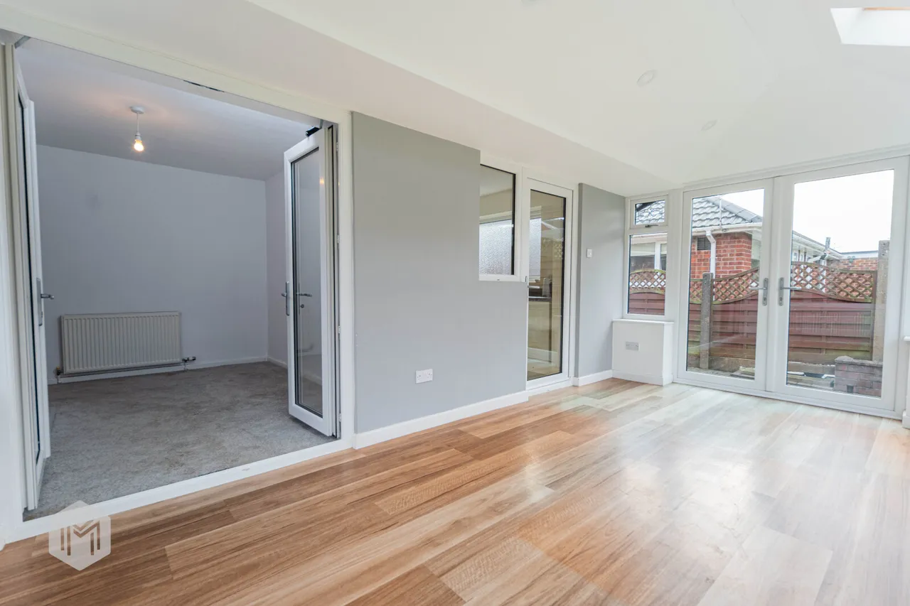 Longsight Road, Greenmount, Bury, BL8 4DB, photo 11