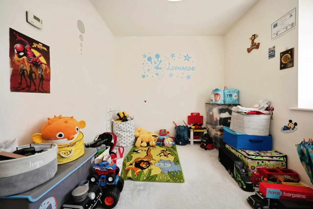 Willow Road, Bedford, Bedfordshire, MK42, photo 9