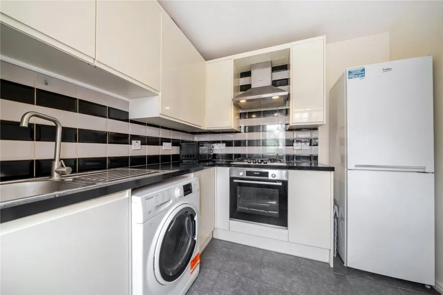 Clonmel Close, Caversham, RG4, photo 3