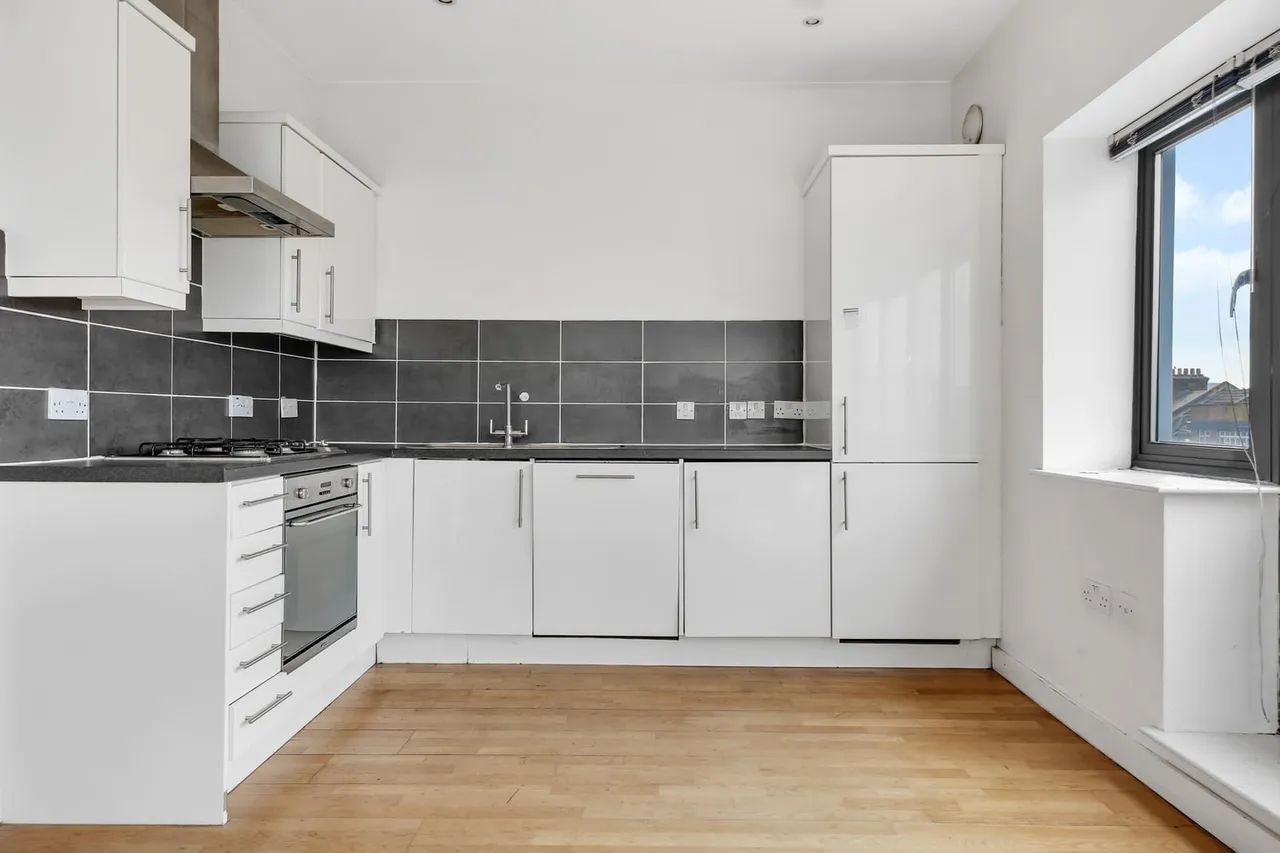 Flat 4, 228 Balaam Street, London, E13 8RA, photo 7