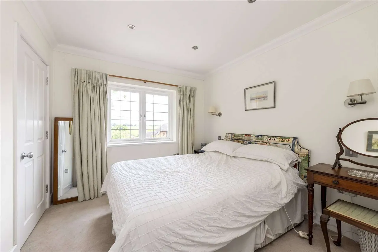 The Street, Long Sutton, Hook, Hampshire, RG29 1SR, photo 11
