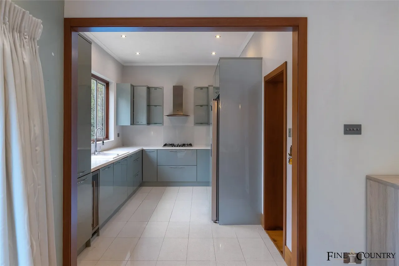 St. Gabriels Road, London, photo 6