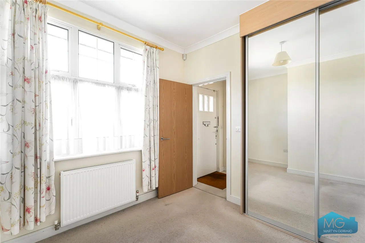 Hammers Lane, London, NW7, photo 7